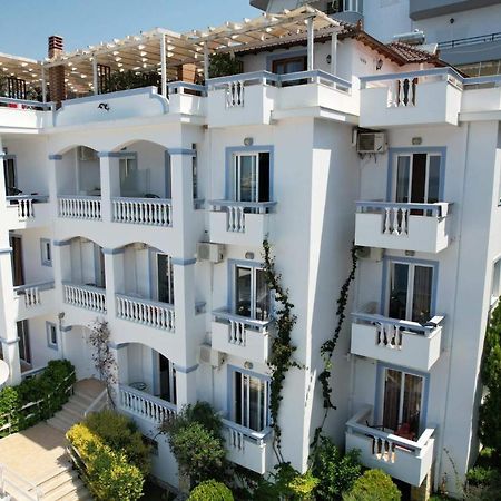 Hotel Erdano Саранда Экстерьер фото