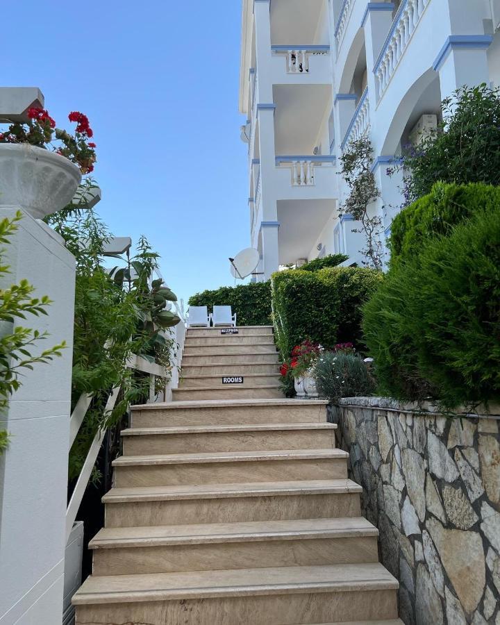 Hotel Erdano Саранда Экстерьер фото
